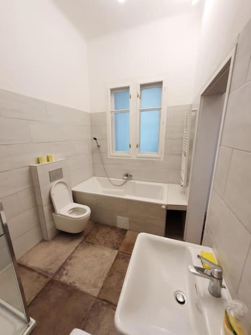 Urbanes In Apartamento